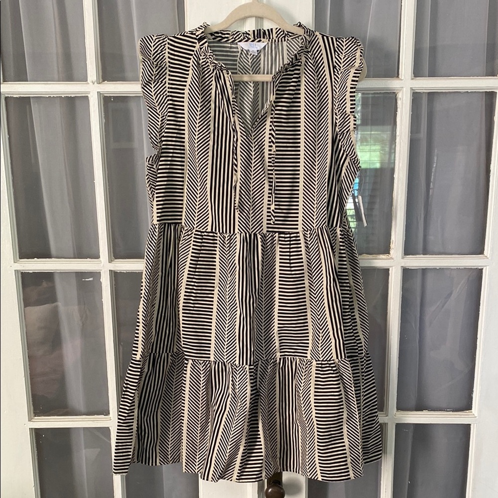 NWT Boho Oversized Flutter Sleeve Mini Dress Size Medium
